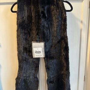 Dyed mink scarf